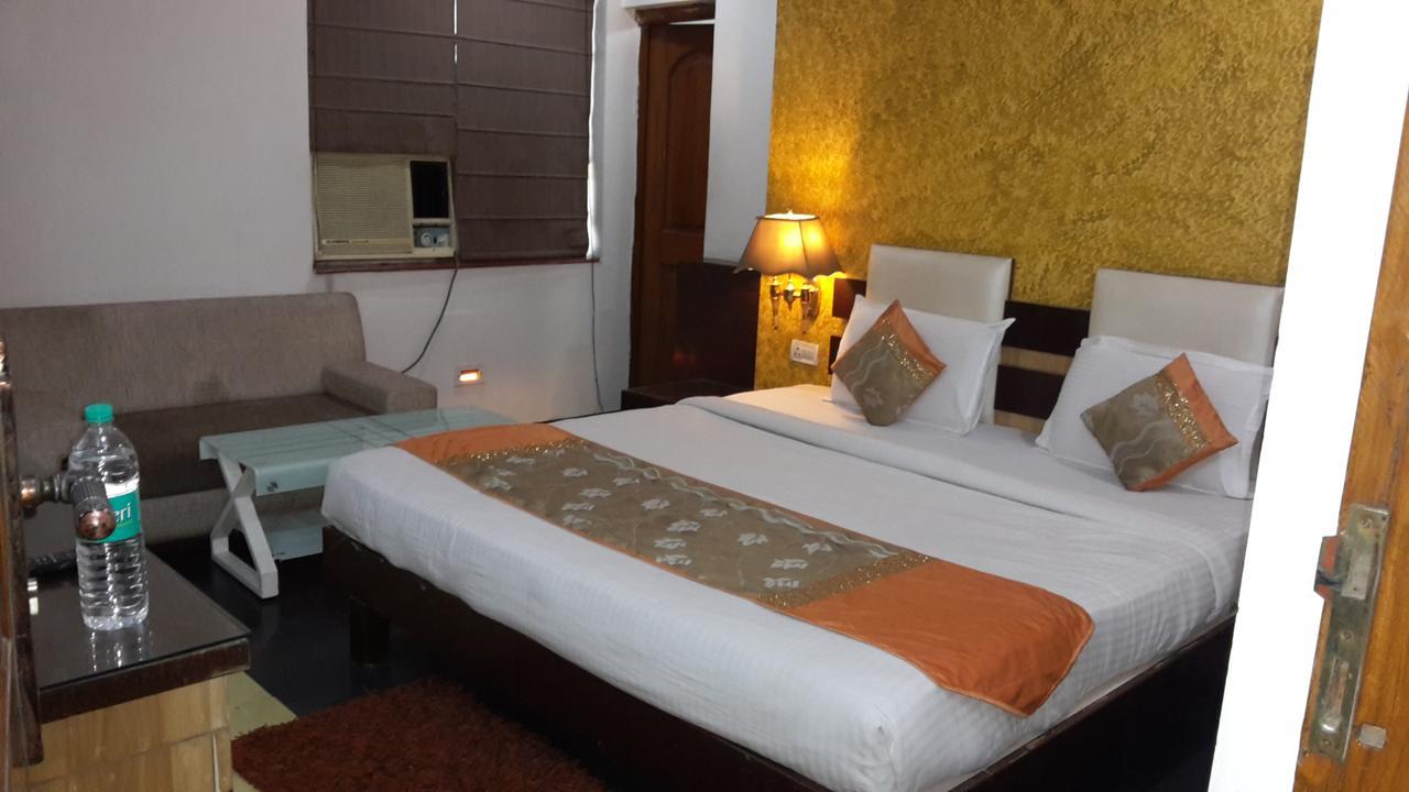 Hotel Rahul Deluxe Nagpur Exterior photo