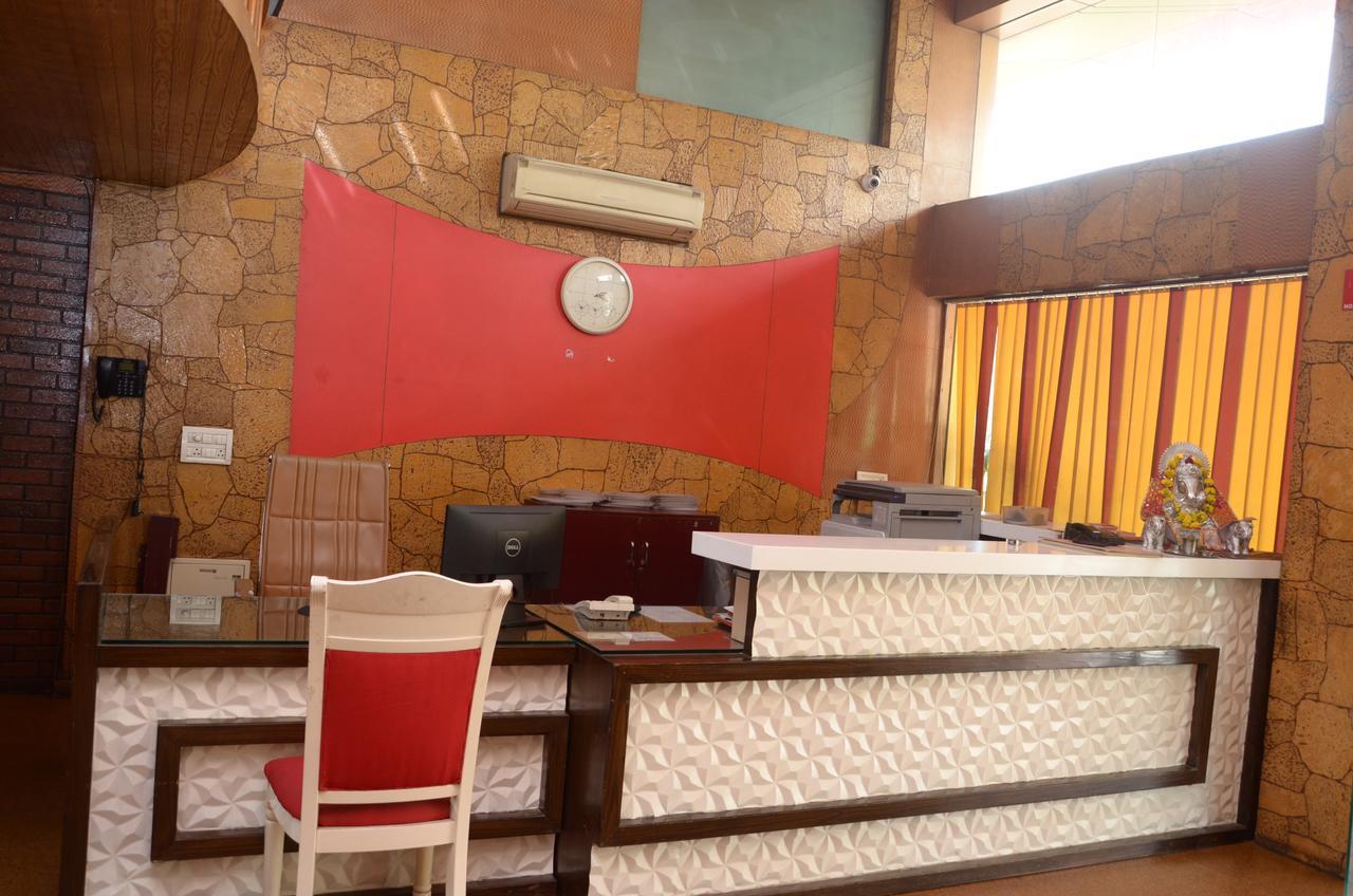 Hotel Rahul Deluxe Nagpur Exterior photo